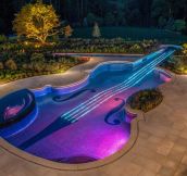 Majestic violin pool