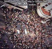 Venezuelan streets full of protesting students…