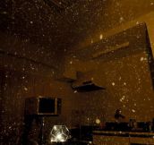 Star projector turns your room into space awesomeness…