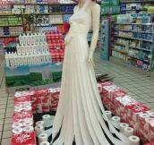 Toilet paper dress…