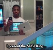 The best way to take a selfie…