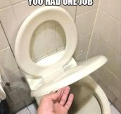 27 Of The Best “You Had One Job” Memes