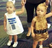 R2D2 And C3PO Adorable Cosplay