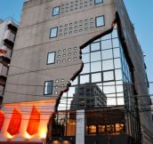 The ‘Ebisu East Art Gallery’ Building In Tokyo Looks Absolutely Crazy