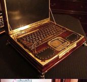 Gorgeous Steampunk Laptop