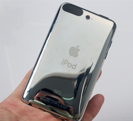 iPodtouch4 Next Gen iPod Touch: FaceTime, 5MP camera, HD video... Really?