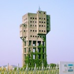 This-would-make-an-awesome-anti-zombie-fortress.jpg