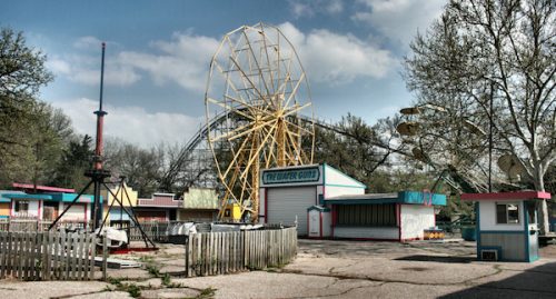 abandoned-amusement-parks-joyland-tp38