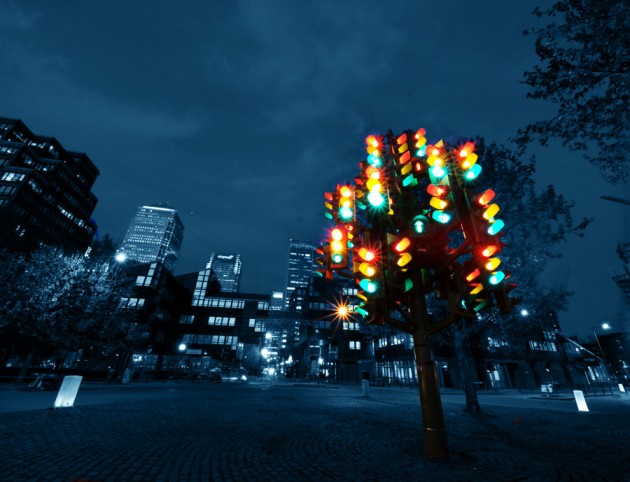 The Traffic Light Tree 1 630x482 10 Strangest Monuments and Statues Around The World