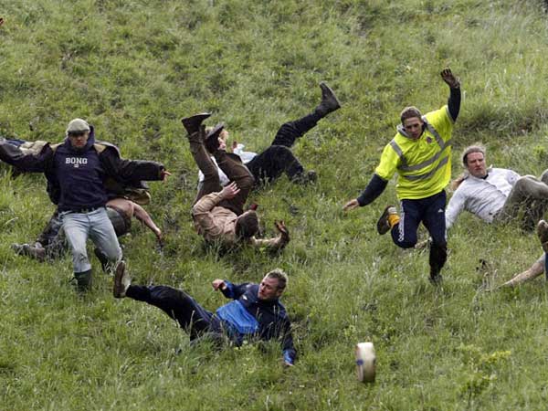 cheese rolling festival 10 Bizarre Festivals From Around the World