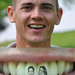 teeth-tatoo