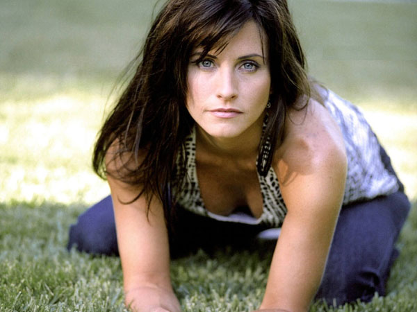 Courteney Cox Top 25 of Hollywoods Most Amazing Brunettes