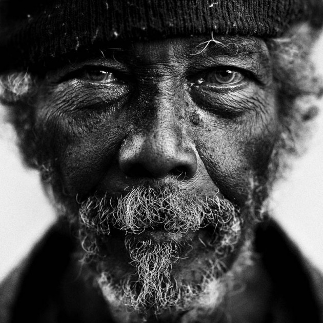 homeless-black-and-white-portraits-lee-jeffries-10