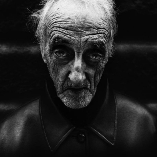 homeless-black-and-white-portraits-lee-jeffries-25