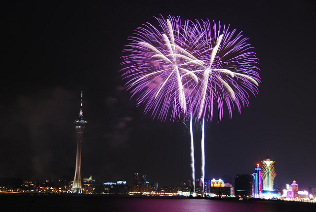 20 Breathtaking Fireworks to Get You Into the New Year's Spirit