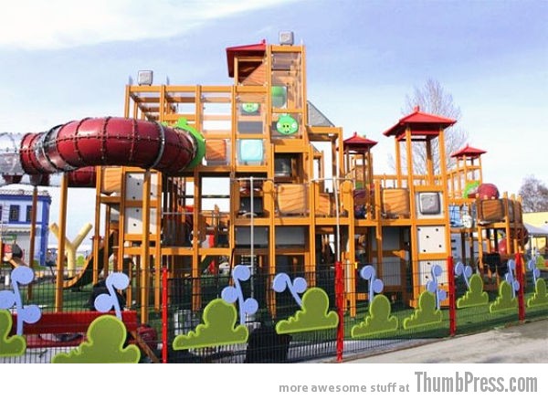 Angry Birds Theme Park - 6
