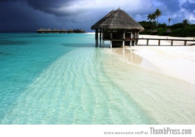 Clear water beaches of Maldives