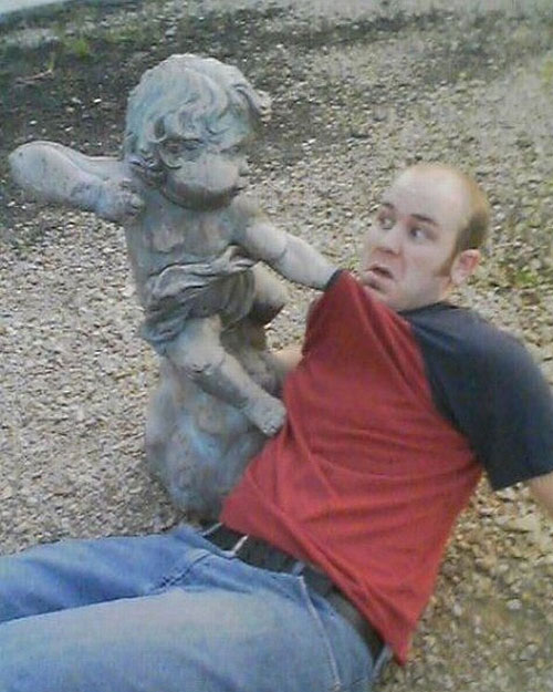 People Having Too Much Fun With Statues — 12