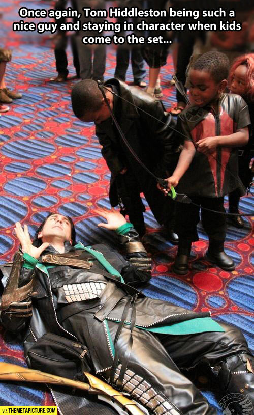 cool-Tom-Hiddleston-kids-playing