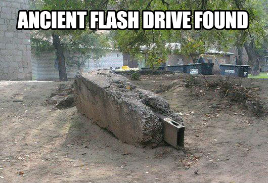 funny-flash-drive-found-huge