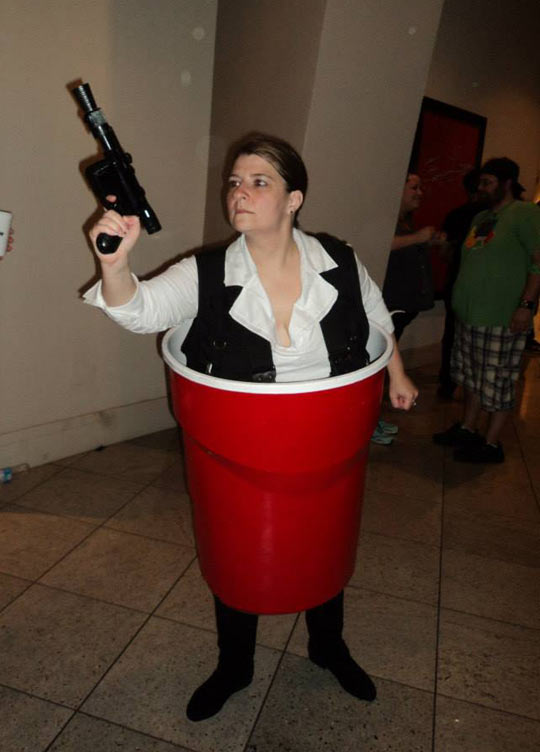 funny-Han-Solo-cup-cosplay