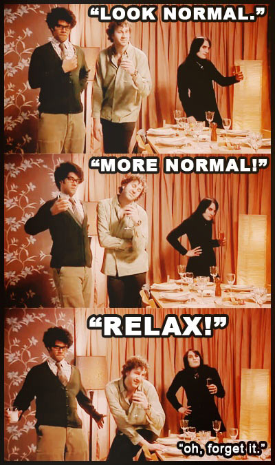funny-IT-Crowd-look-normal-relax