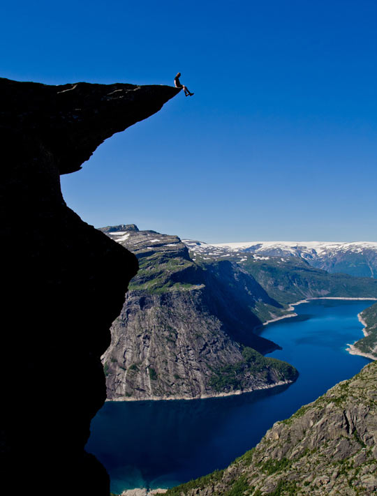 cool-photo-water-mountain