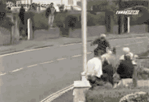 funny-gif-driver-without-motorcycle-photoshopped