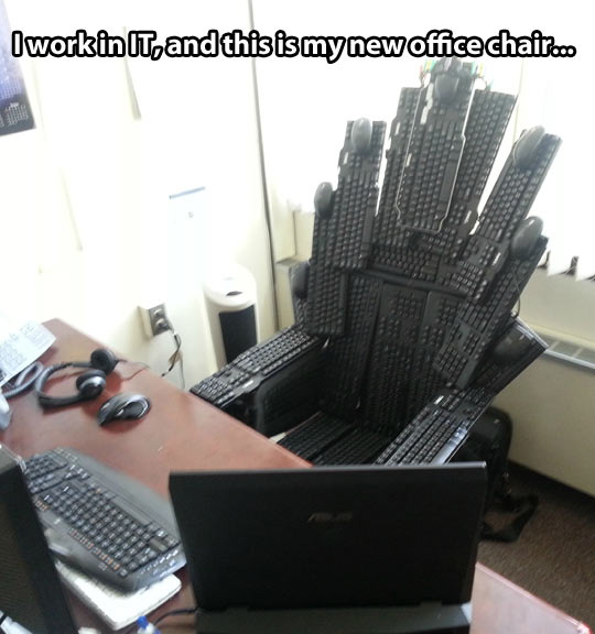 funny-throne-chair-IT-keyboard