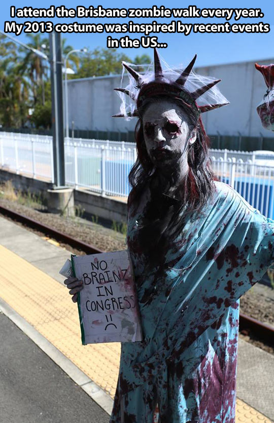 funny-zombie-costume-liberty