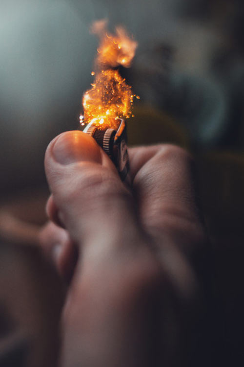 cool-fire-ignition-lighter-close