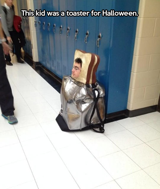 funny-Halloween-school-toaster-boy