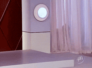funny-gif-Americas-Next-Top-Model-crawling