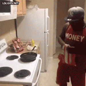 funny-gif-cooking-fries-hiding