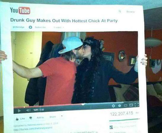 funny-guy-makes-out-Halloween-costume