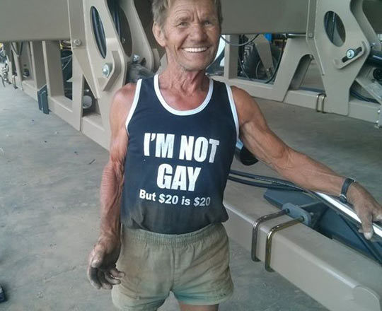 funny-man-tshirt-money-smile