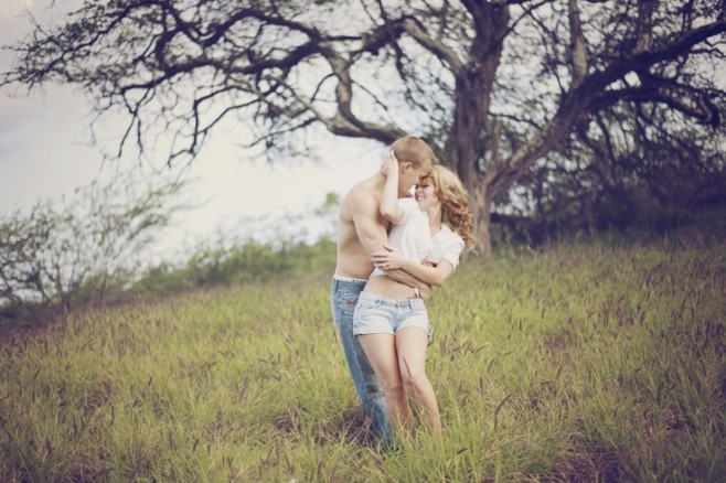Some Awesomely Bad Engagement Photos (19 pics)7