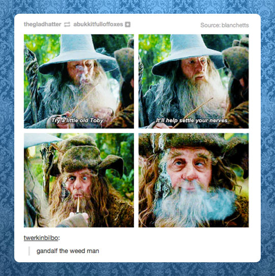 funny-Gandalf-smoking-pipe-Hobbit