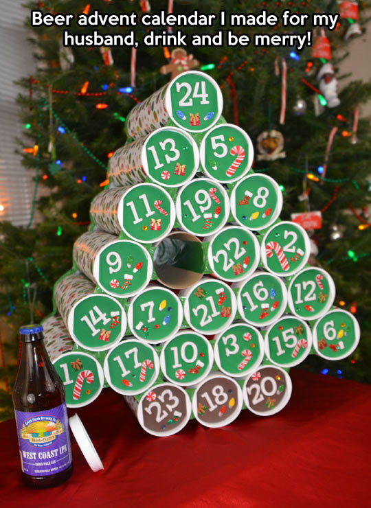 funny-calendar-tree-Christmas-gift