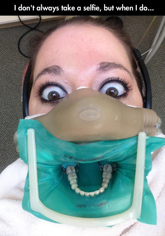 funny-dentist-face-teeth-mouth
