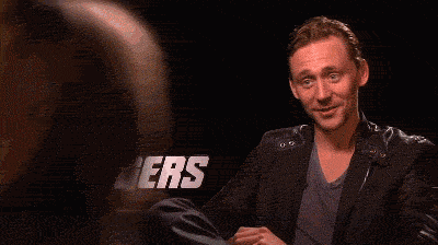 funny-gif-Tom-Hiddleston-interview-girl