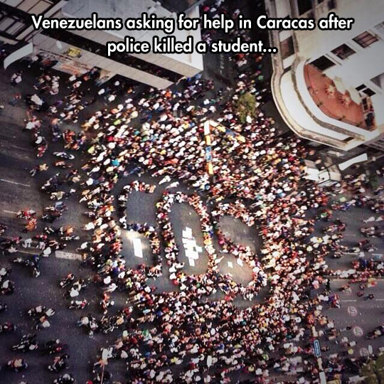 Venezuelan streets full of protesting students…