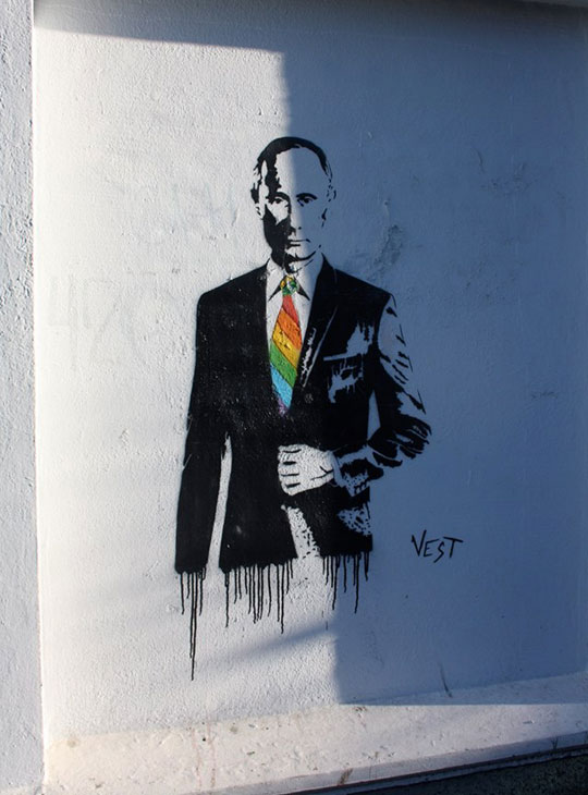 cool-street-art-Putin-color-tie