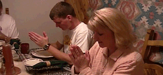 funny-gif-dog-pray-thanksgiving