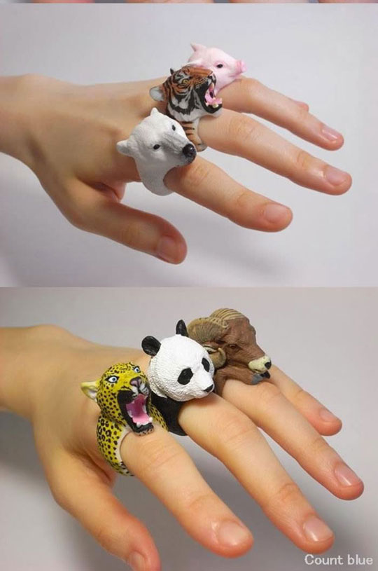 cool-realistic-animal-rings-eagle-hands