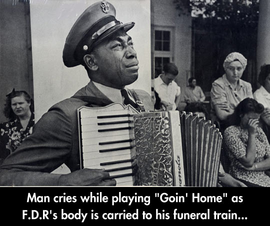 funny-black-man-crying-playing-funeral