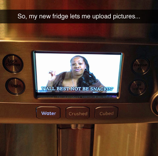 funny-fridge-screen-picture-black-woman
