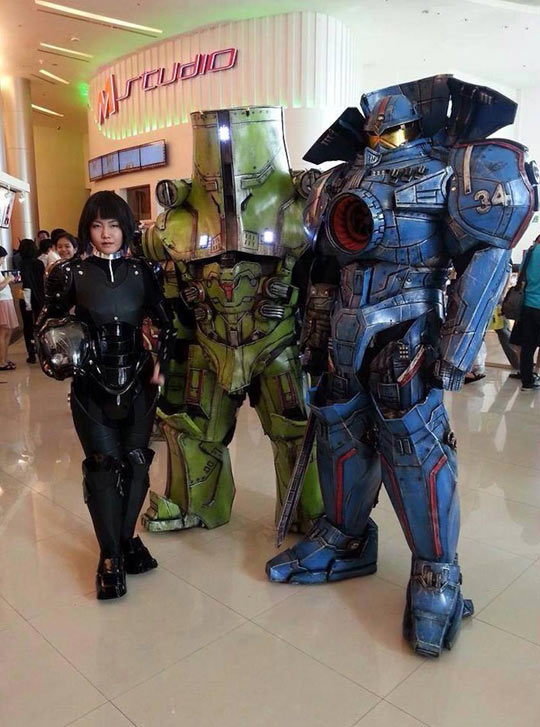 Pacific Rim Cosplay By C4Team