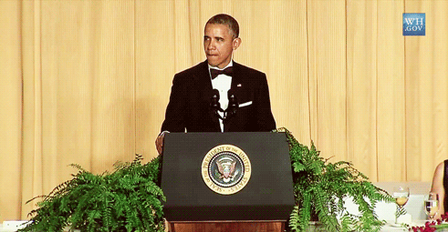 funny-gif-Obama-smiling-stand