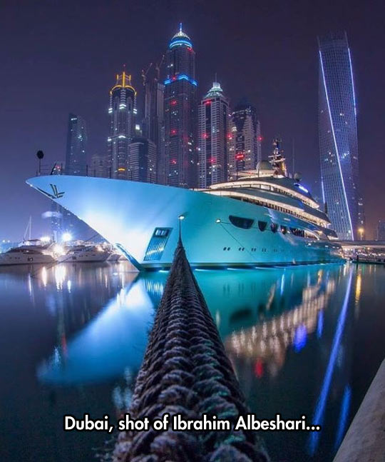 A Cruise In Dubai
